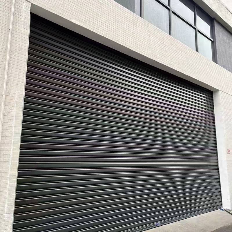 Portas de persiana para estação rodoviária