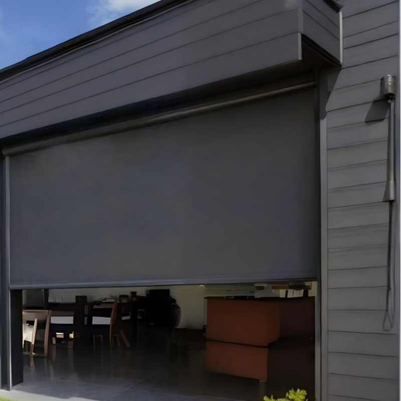 Cortina enrolada à prova de vento